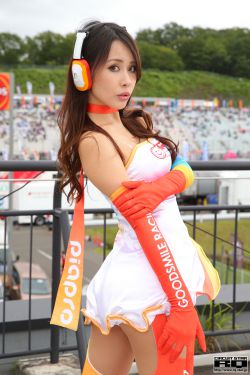 美女尿口